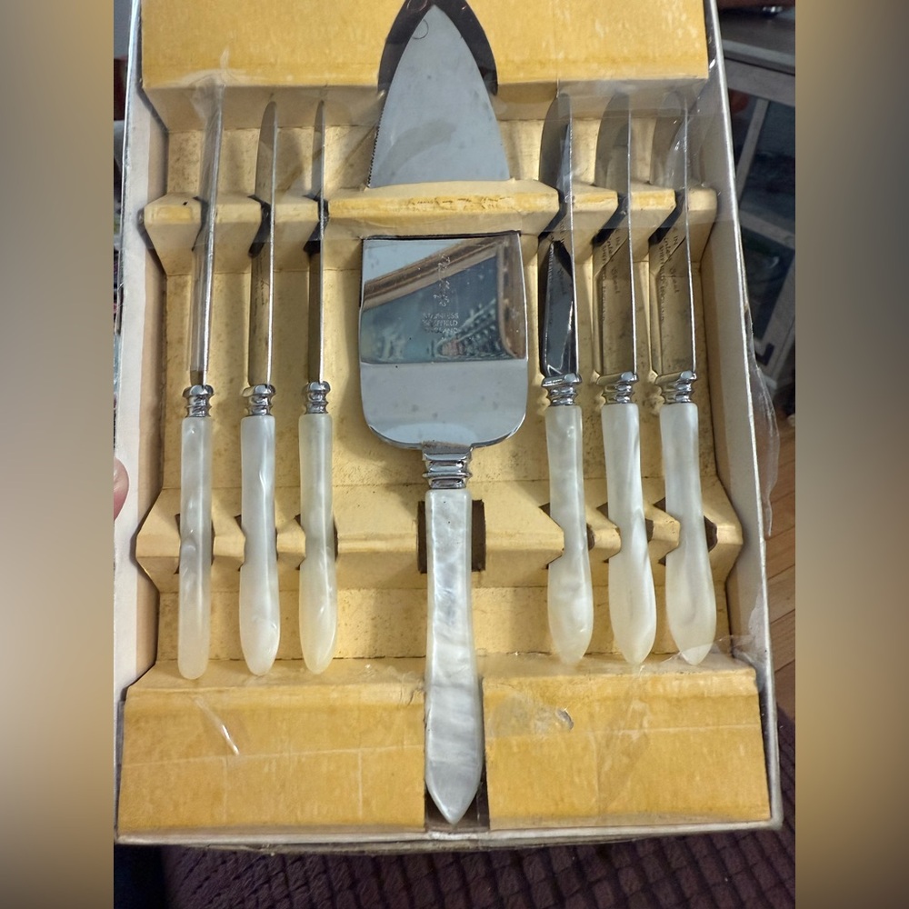 Elegant Silver and Pearl Cutlery Set